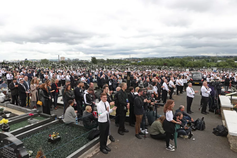 A crowd at the funeral