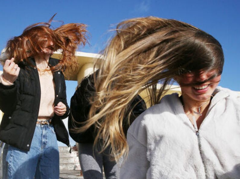 Storm Aiden: People urged to take care as storm arrives in Ireland