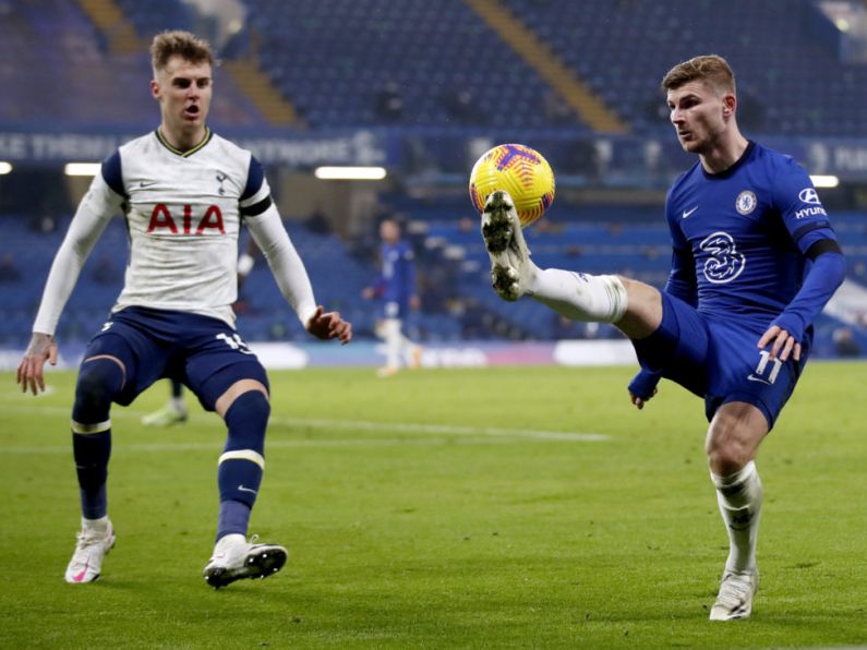 Tottenham top the table after goalless draw at Chelsea