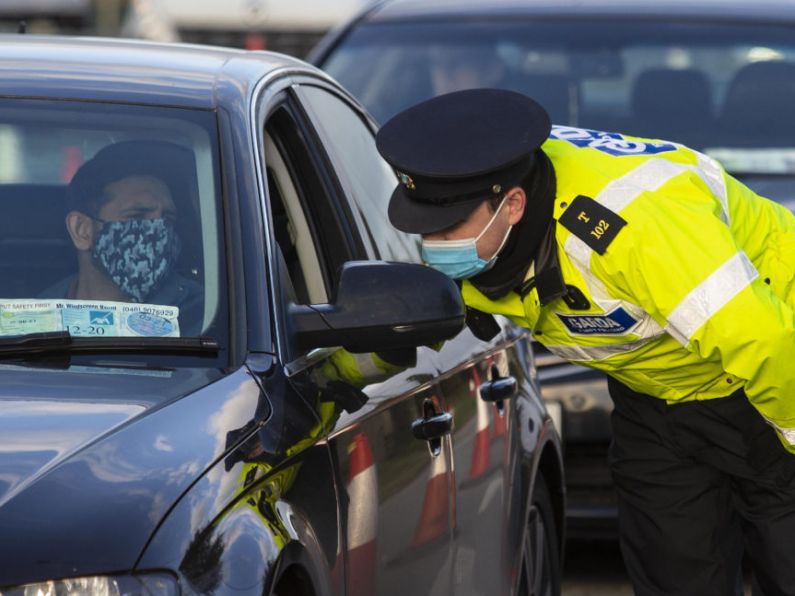 People in 21 counties continuing to travel further than 10km from home