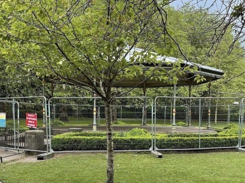 Stephen's Green bandstand closed to protect it from vandalism - OPW