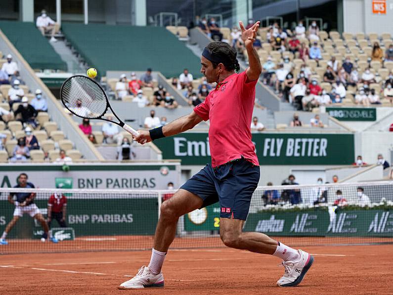 Angry Roger Federer loses cool with umpire on way to victory over Marin Cilic