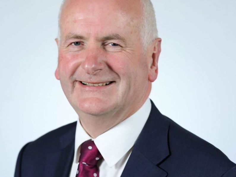 Tributes paid after death of former DUP MLA Gordon Dunne