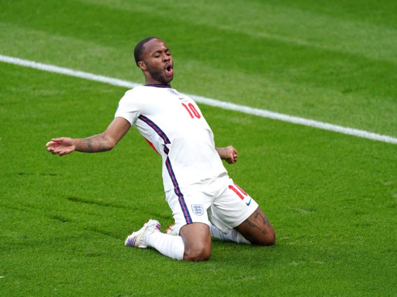 Euro 2020: England top group as Sterling goal sees off Czech Republic