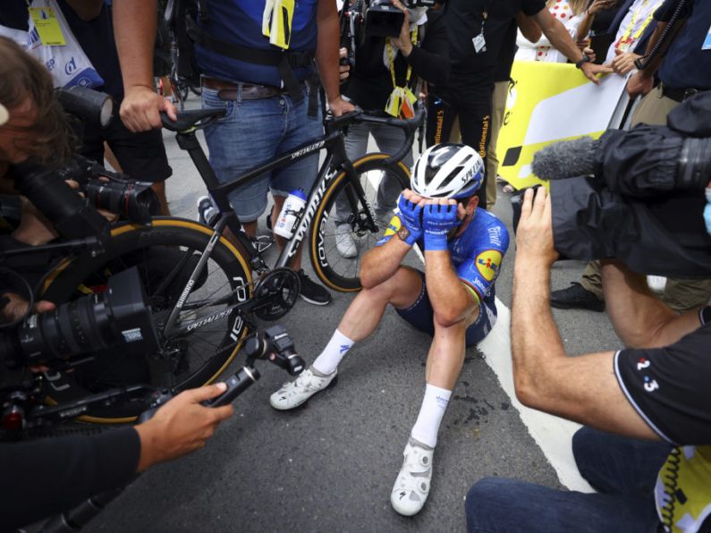 Mark Cavendish emotional after first Tour de France stage win since 2016