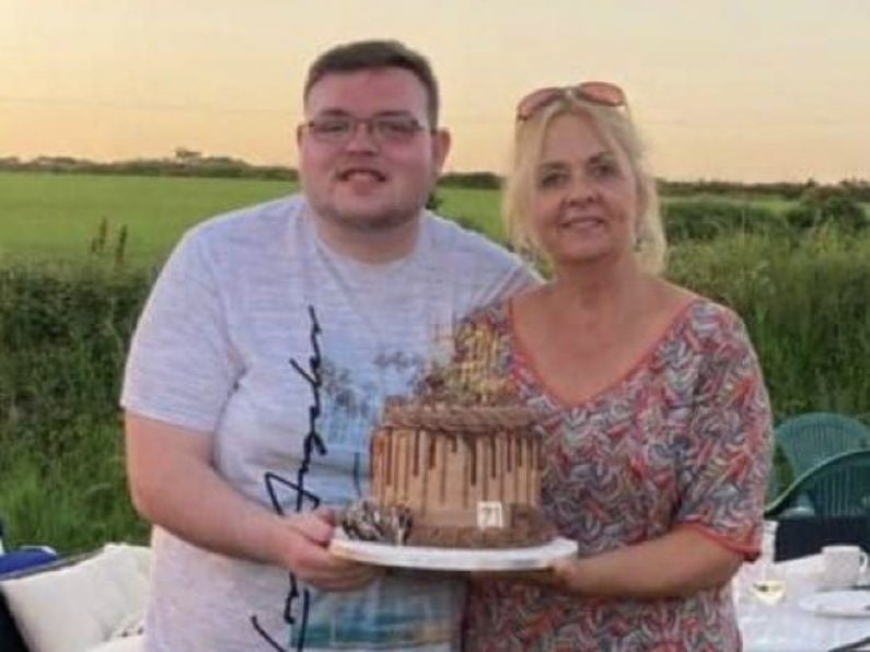 Cork man with terminal cancer beats the odds to celebrate 21st birthday