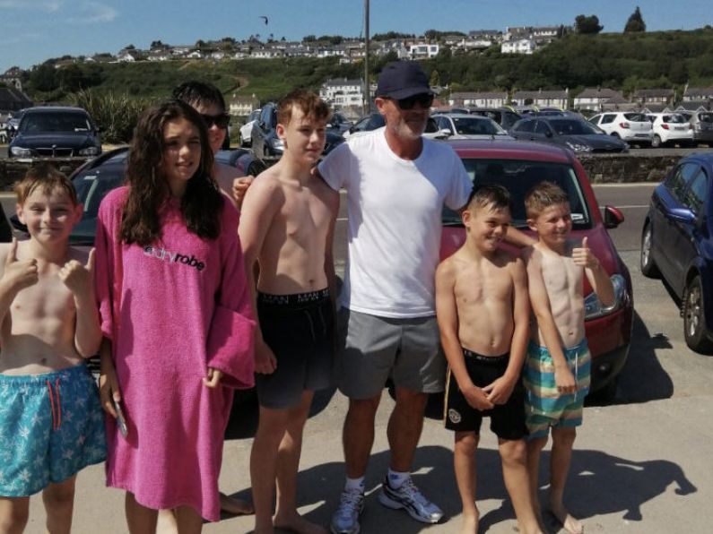 'A great fella': Roy Keane treats young fans to ice cream on Cork beach