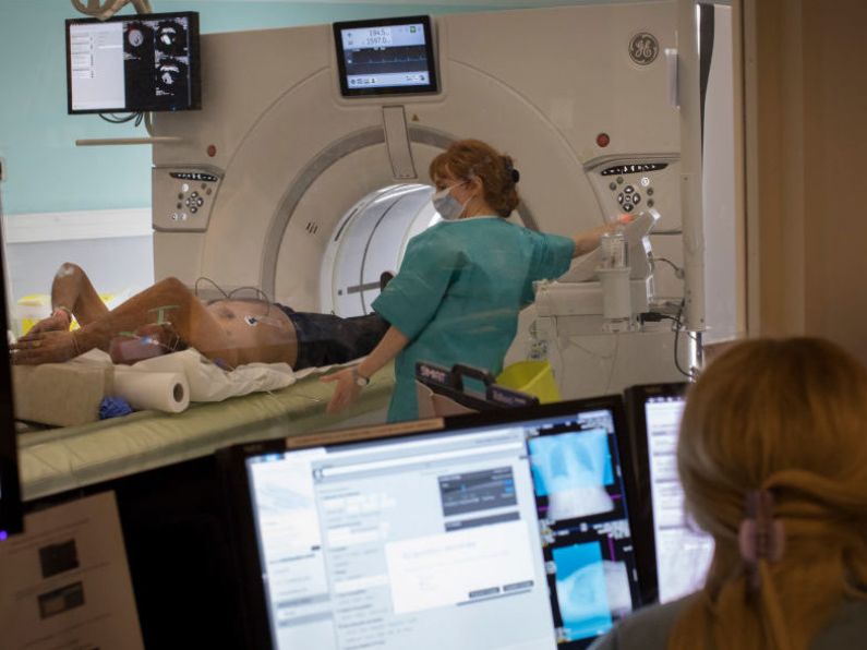 More than 250,000 people waiting for hospital scans