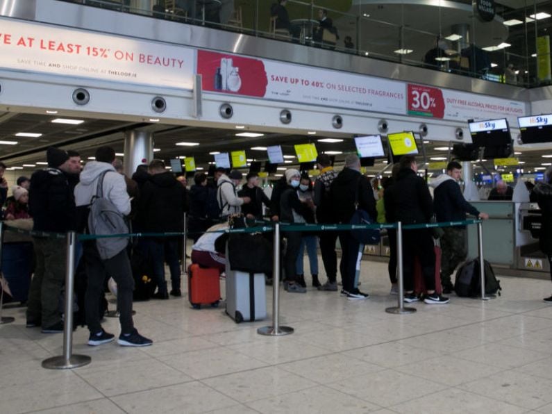 Dublin Airport boss apologises for long delays due to security staff shortages