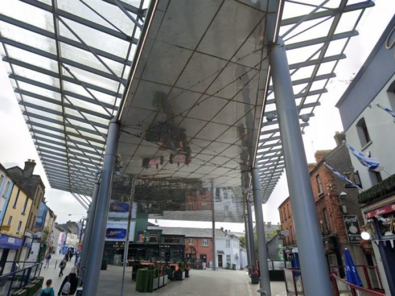 Unsightly condition of canopy at Waterford's Apple Market highlighted by councillor