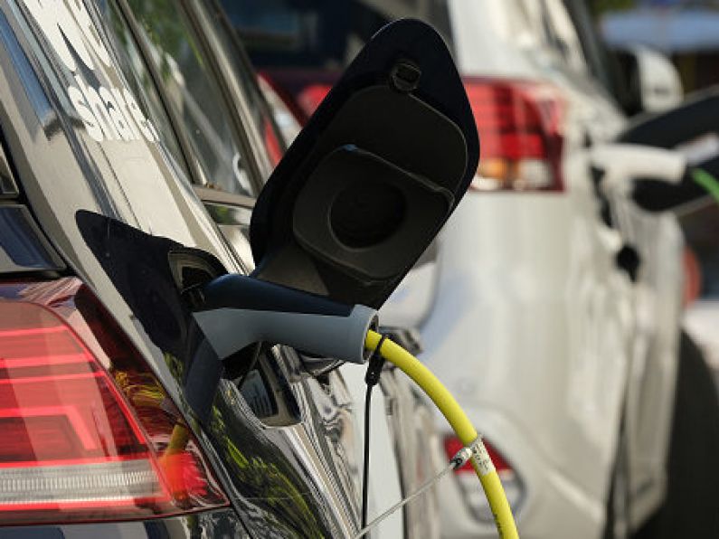 One million electric vehicles by 2030 under €125bn climate action plan