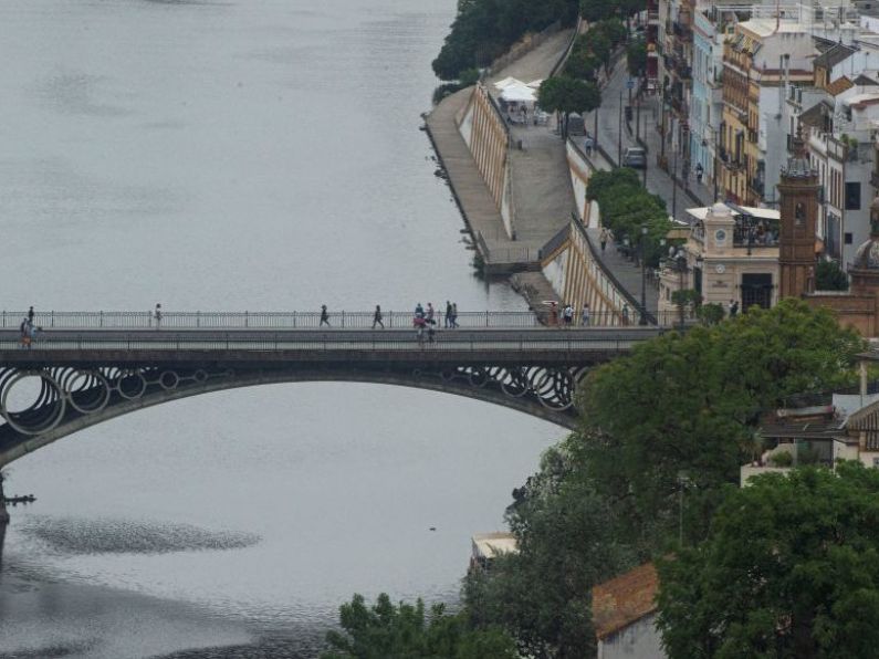 Irish tourist dies in Spain after falling off bridge into river