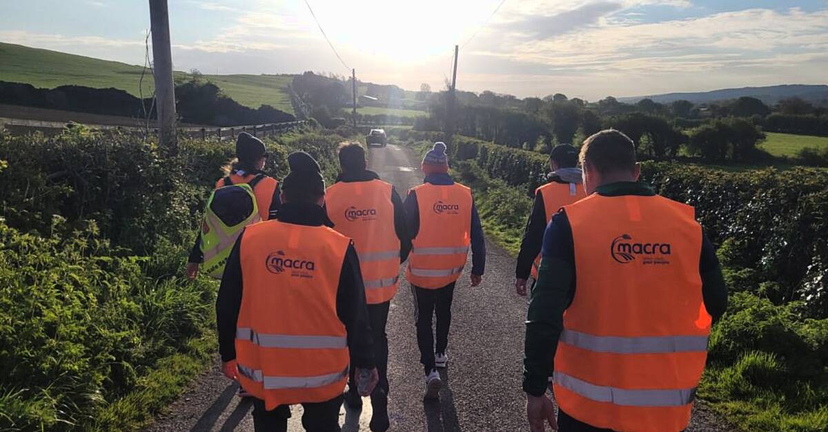 Young Waterford farmers taking part in overnight walk to Government Buildings