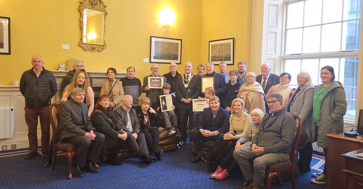 Larchvillle Lisduggan Residents' Association awarded Mayoral Reception - Vimarsana News