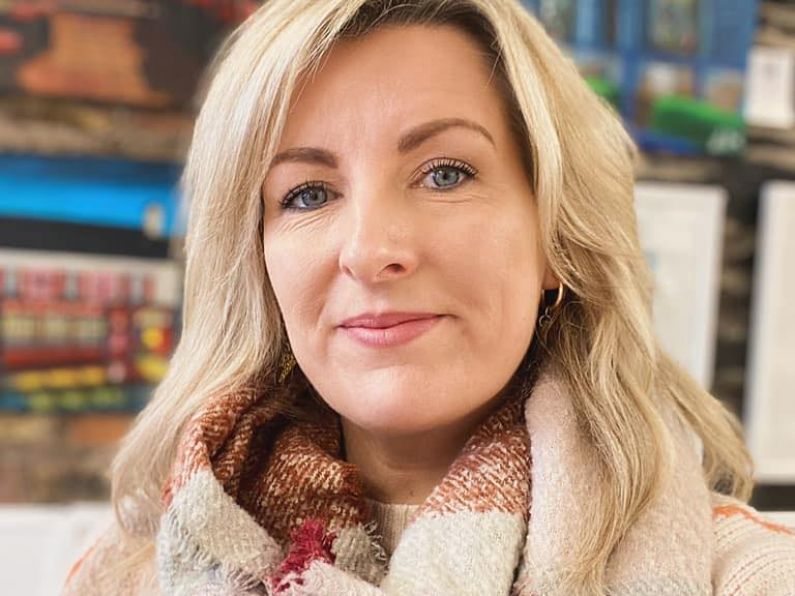 Waterford artist Lisa Keane talks Waterford pubs, painting, and a typical childhood in the city