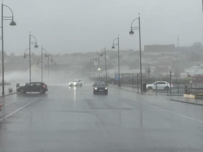 WATCH: Storm Isha brings strong wind and waves to Waterford