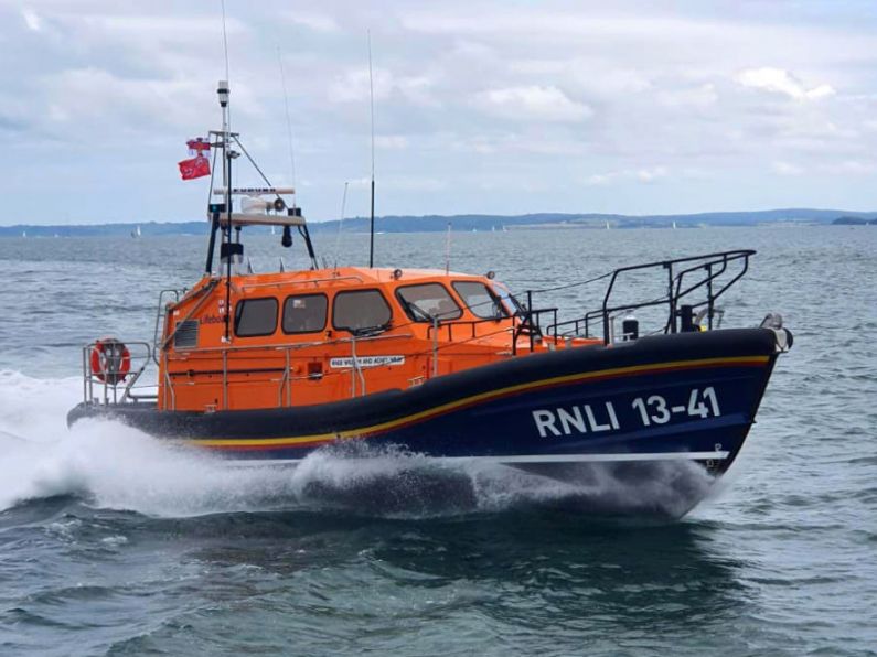 Dunmore East RNLI rescue three people from stranded yacht