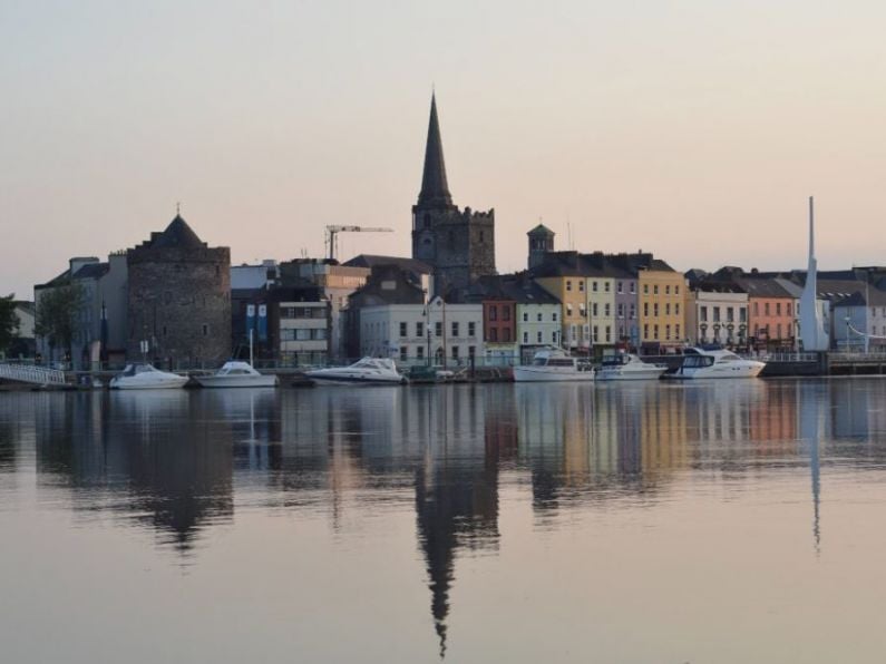 Man rescued from River Suir following multi-agency operation