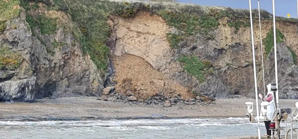 Coastal erosion at Boatstrand, photo: Joan Tubbritt