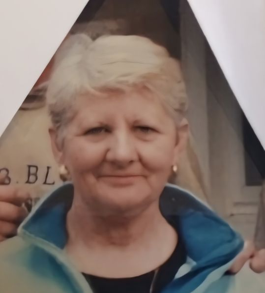 Noeleen Molloy née McBride, Larchville,  Waterford