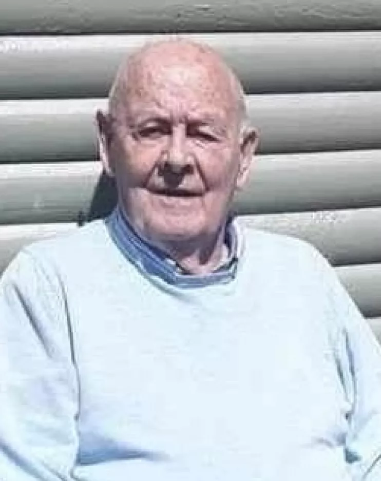 Dick Power, 14 McCarthy Ville, Abbeyside, Dungarvan.