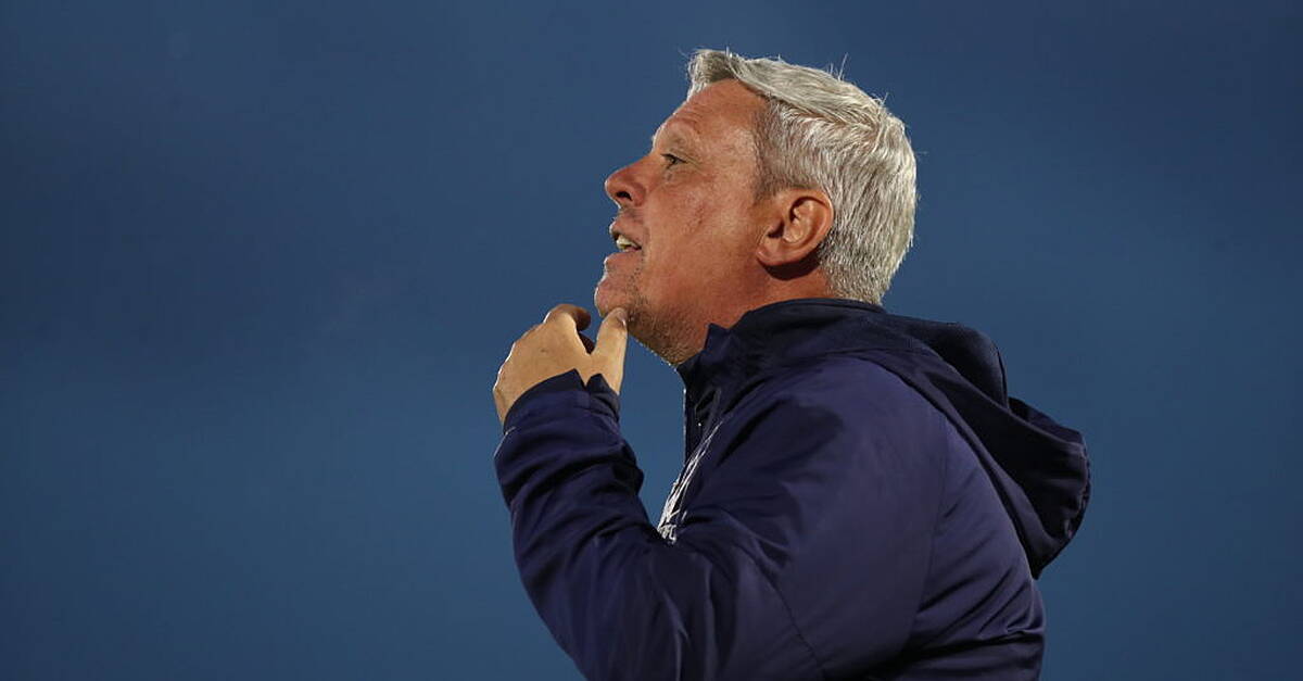 Listen: Blues boss Keith Long ahead of crucial Munster derby in Cork - Vimarsana News