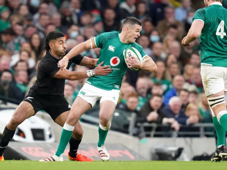 Sexton warns Ireland cannot 'peak' with win over New Zealand