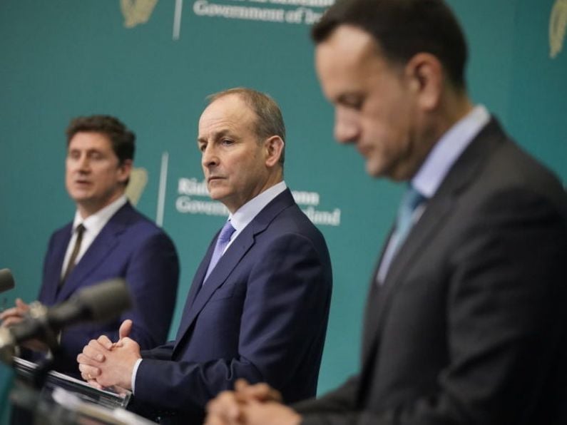 Government wins motion of confidence vote after heated Dáil debate