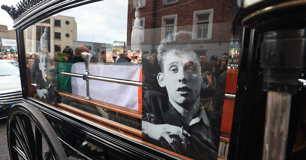 Mourners line streets of Dublin to say goodbye to Shane MacGowan - Vimarsana News