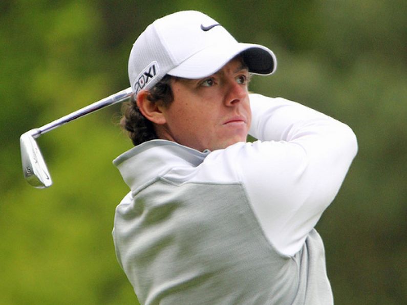 Rory McIlroy enjoys two-shot lead after return to old putter at WGC Mexico