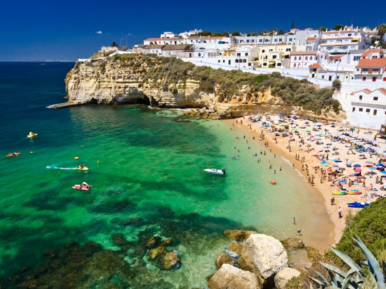 Irish tourist dies in drowning incident at beach in Algarve