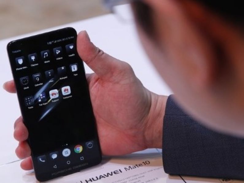 Found: Black Huawei Phone found in Applemarket