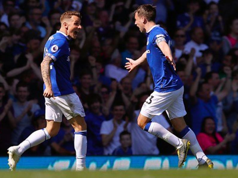 Everton inflict humiliating defeat on lethargic Manchester United