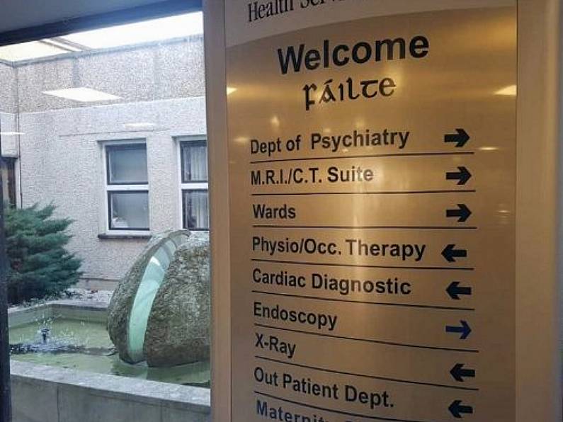 The Psychiatric Nurses Association of Ireland says some patients in the Department of Psychiatry at University Hospital Waterford are sleeping on chairs.