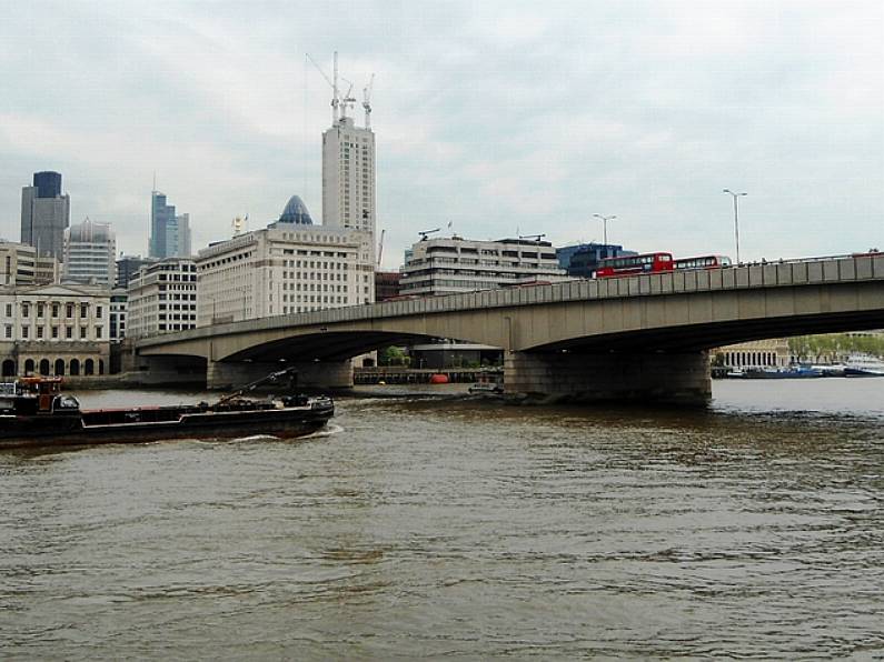 Police shoot man after London Bridge stabbing