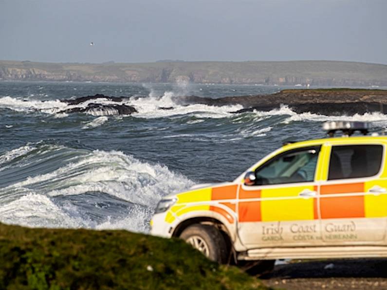 Weather warning may delay search for missing fisherman