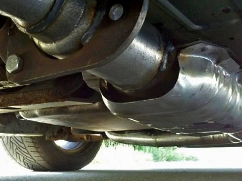 Thieves stealing catalytic converters out of older Toyotas in Waterford