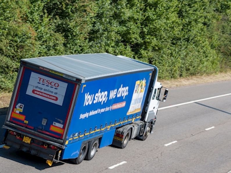 Tesco home delivery service 'maxed out'