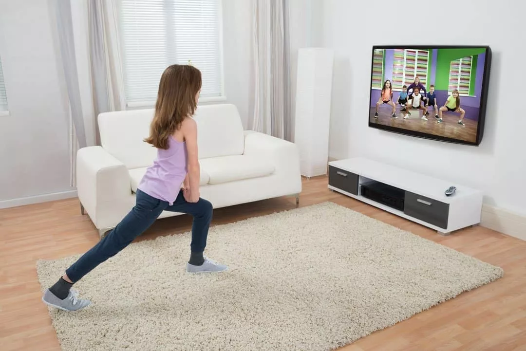 child doing online dance class