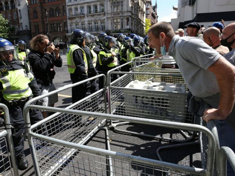 Violent Scuffles at London Counter Demonstrations