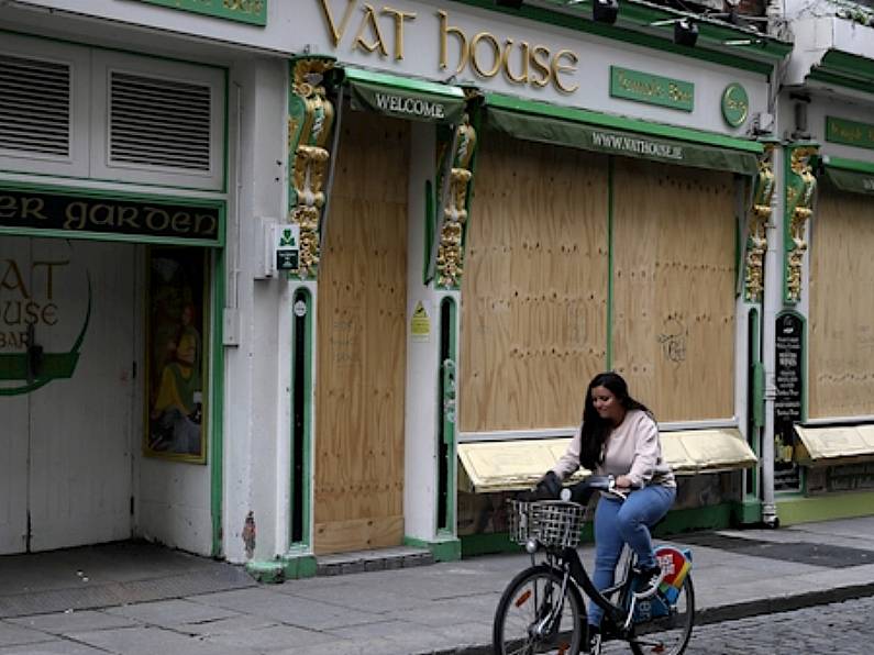 Calls for pubs to reopen as NPHET consider lifting Kildare lockdown