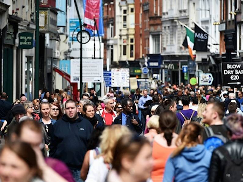 More Irish people returning to Ireland than emigrating