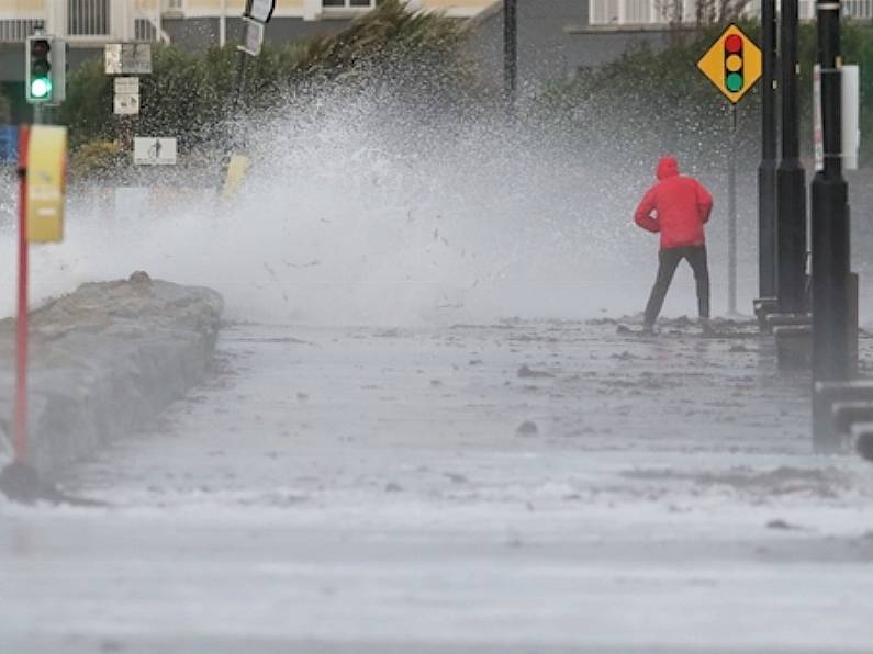 Risk of flooding with Storm Ellen set to batter Ireland - Follow LIVE