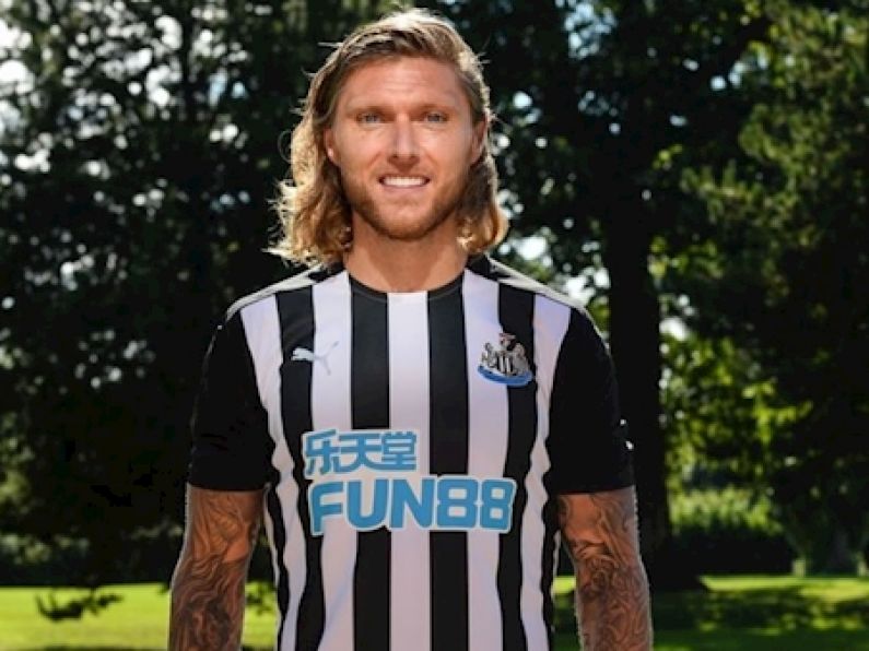 Newcastle confirm Jeff Hendrick signing