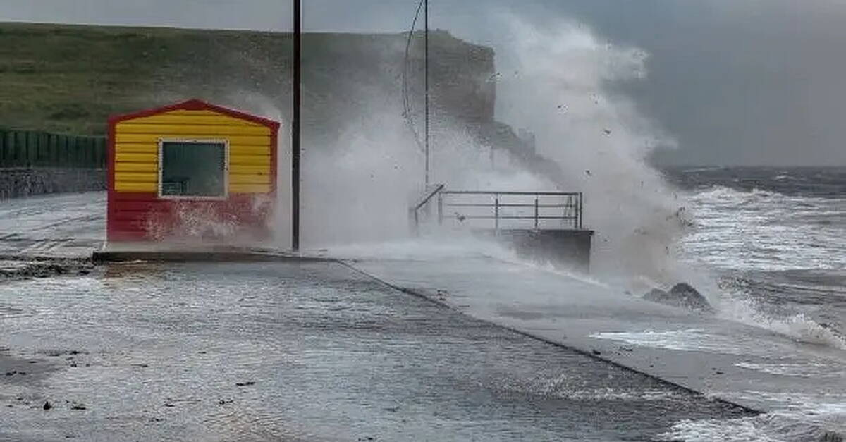 Significant warnings issued ahead of Storm Debi - Vimarsana News