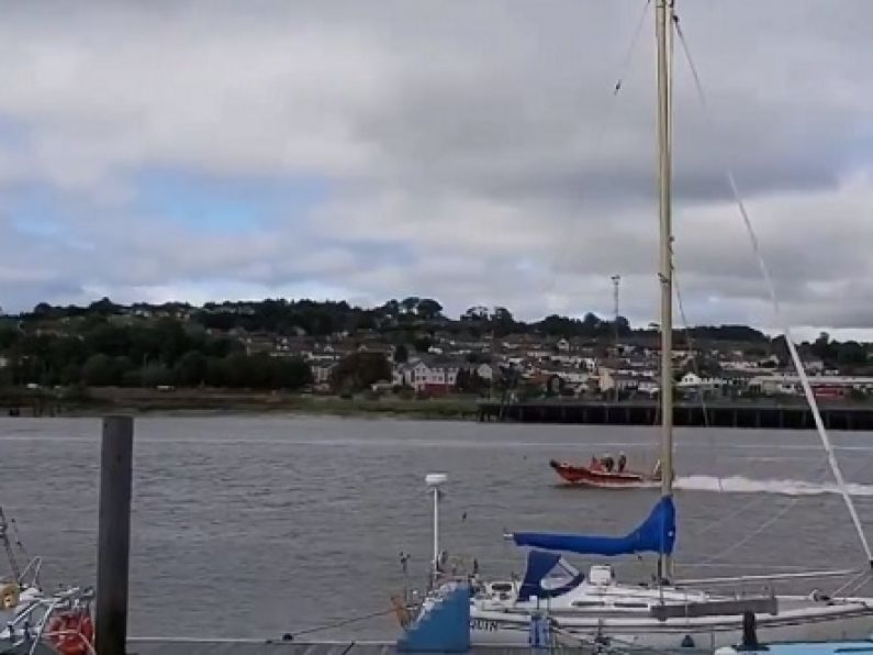 Emergency services recover man's body from River Suir