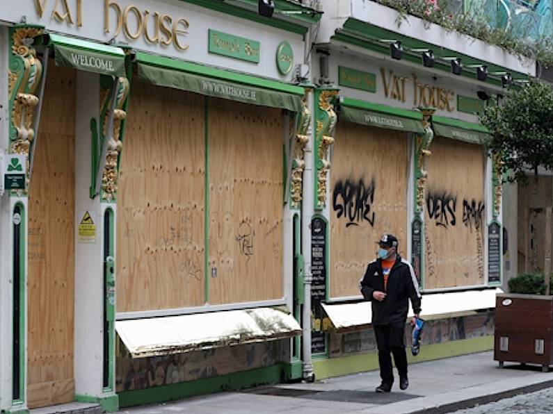 Dublin pubs to stay closed in ‘unmitigated disaster’ for sector