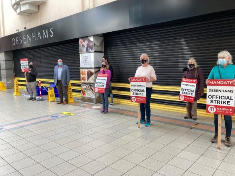 Former Debenhams workers disappointed at €3m training package