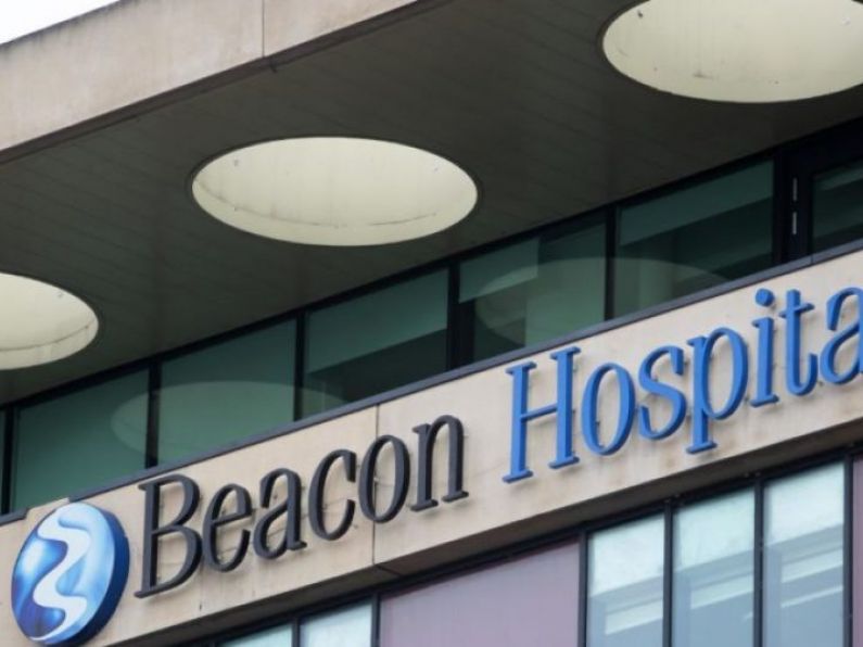 Health Minister asks the HSE to suspend vaccination operations at the Beacon Hospital