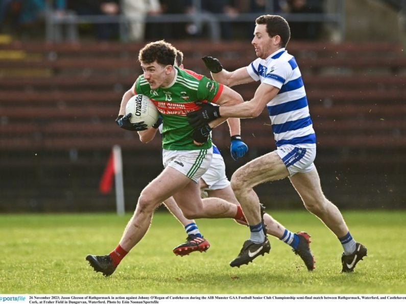 Senior football championship throws in